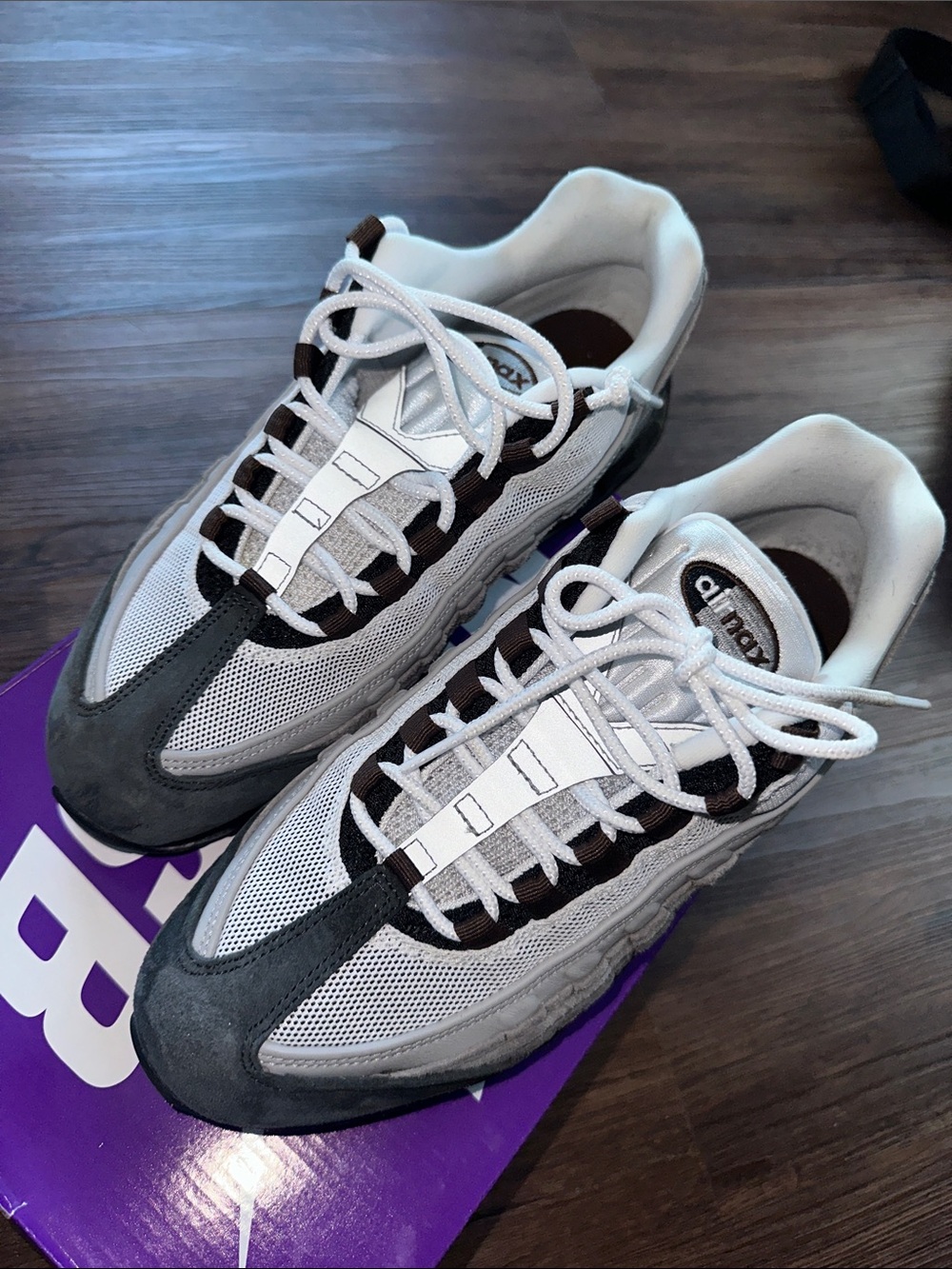 Nike Men’s SB air max 95  — White, Gray, Black, Brown